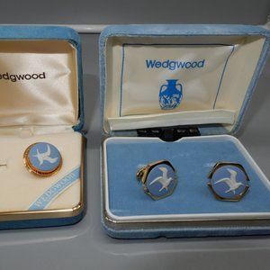 WEDGWOOD blue jasper CUFFLINKS and PIN aj